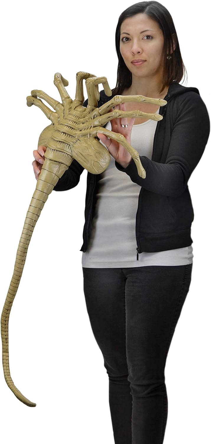 NECA Alien Foam Prop Replica Life-Size Facehugger